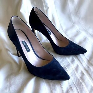 Nine West Navy Suede Pumps Size 6.5